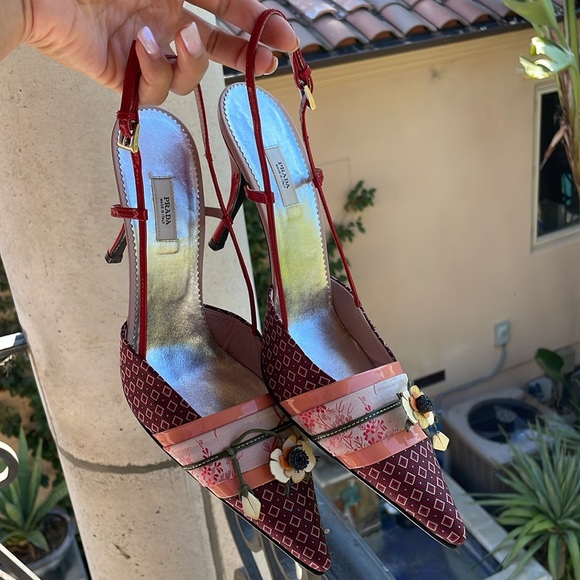 PRADA FLORAL SLINGBACK HEELS - Picture 12 of 16